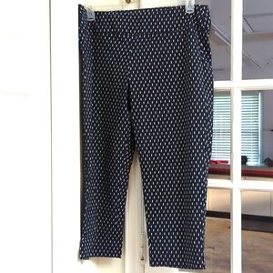 New Directions capri pants